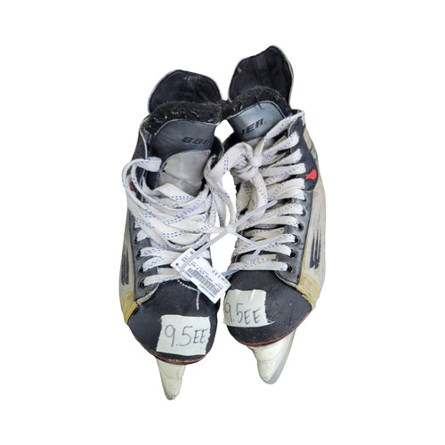 Vist Large View of Product Image Which is Used Bauer VAPOR XIX 9.5EE SKATES Senior Hockey Skate Senior 9.5