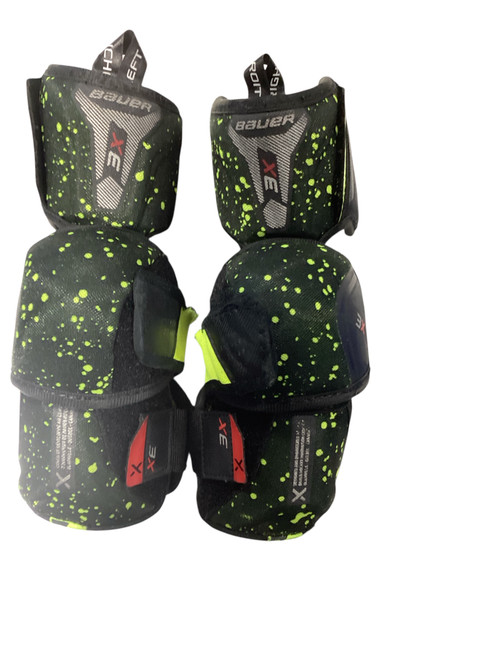Vist Large View of Product Image Which is Used Bauer VAPOR 3X Junior Elbow Pads MD