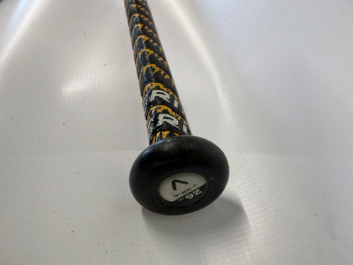 Vist Large View of Product Image Which is Used Mattingly V-GRIP BB/SB Slowpitch Bat 34"