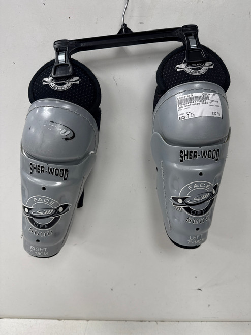 Vist Large View of Product Image Which is Used Sher-wood 5000 Youth Shin Guards Grey 7"