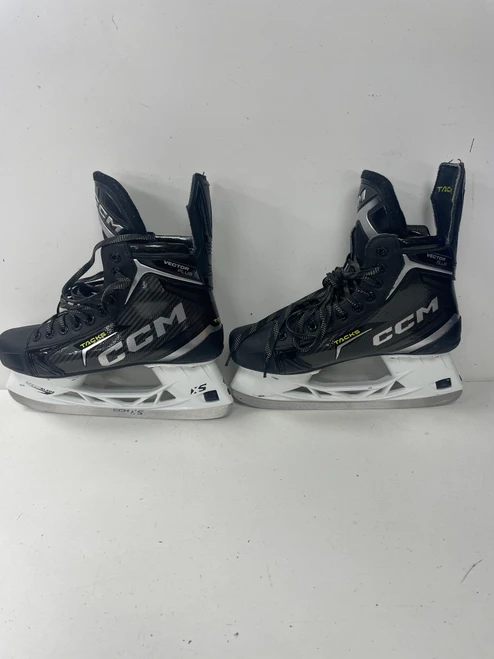 Vist Large View of Product Image Which is Used CCM TACKS VECTOR PLUS Senior Hockey Skate Senior 8 (new= $250)
