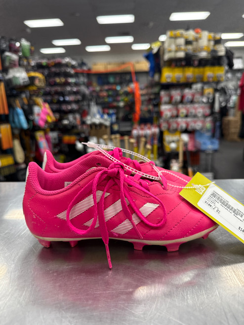 Vist Large View of Product Image Which is Used Adidas Soccer Cleats Pink Junior 01