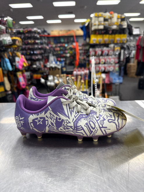 Vist Large View of Product Image Which is Used Puma Soccer Cleats Purple Junior 03
