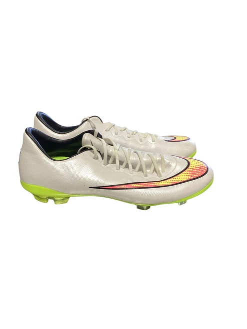 Vist Large View of Product Image Which is Used Nike MERCURAL Soccer Cleats White Junior 04