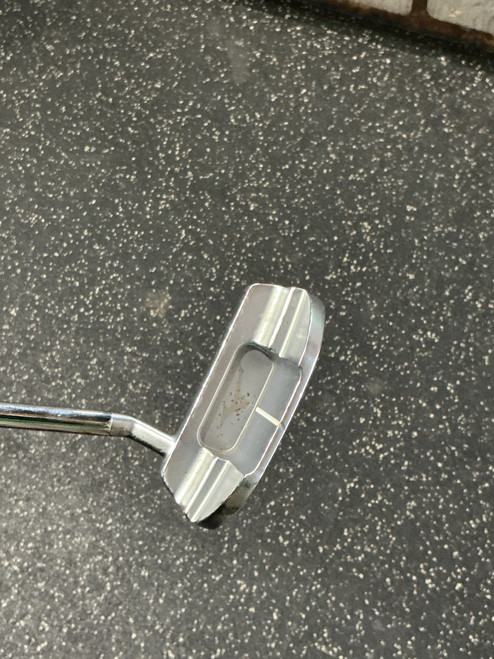 Vist Large View of Product Image Which is Used Mizuno M CRAFT Mens Putter RH