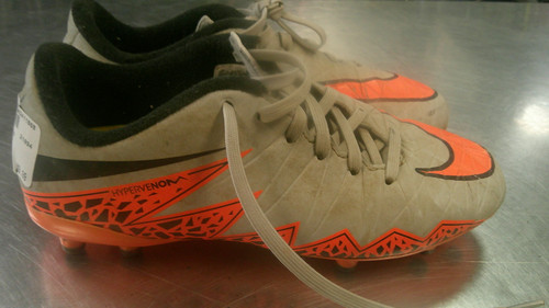 Vist Large View of Product Image Which is Used Nike Soccer Cleats Grey Junior 05