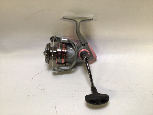Vist Large View of Product Image Which is Used Okuma AVENGER Fishing Reel Only