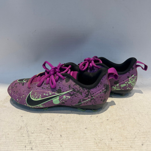 Vist Large View of Product Image Which is Used Nike Soccer Cleats Purple Junior 01