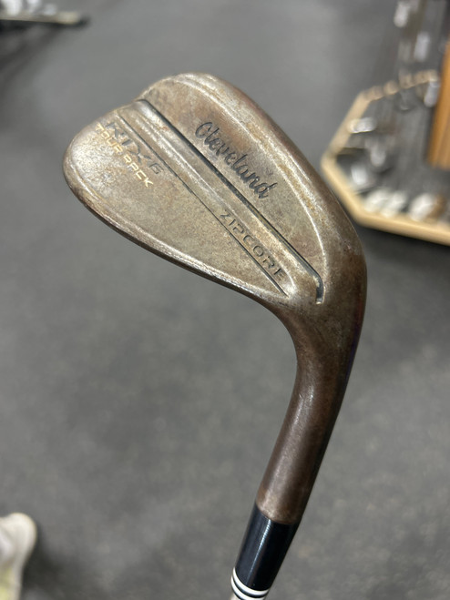 Vist Large View of Product Image Which is Used Cleveland RTX 6 TOUR RACK RAW Golf Wedge Mens RH 52 Degree