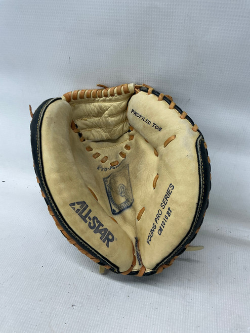 Vist Large View of Product Image Which is Used All-Star CM1010BT BB/SB Catchers RH Throw Black 30"