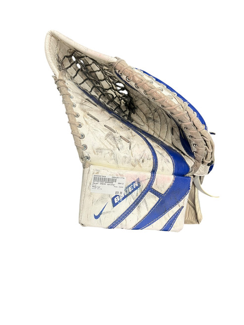 Vist Large View of Product Image Which is Used Bauer ONE95 Senior Goalie Catcher White