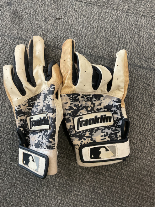 Vist Large View of Product Image Which is Used Franklin BB/SB Batting Gloves Black Youth