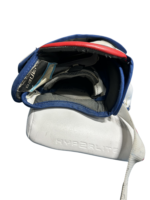 Vist Large View of Product Image Which is Used Bauer HYPERLITE 2 Senior Goalie Catcher Red