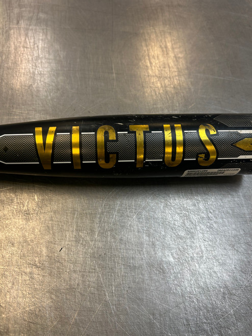 Vist Large View of Product Image Which is Used Victus VANDAL BB/SB USSSA 2 5/8 Bat 30"
