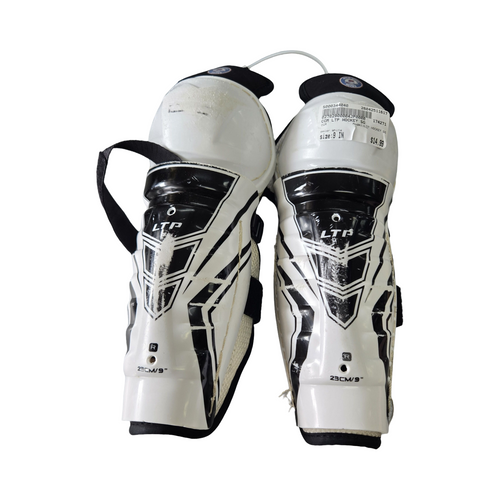 Vist Large View of Product Image Which is Used CCM LTP HOCKEY SG Junior Shin Guards White 9"