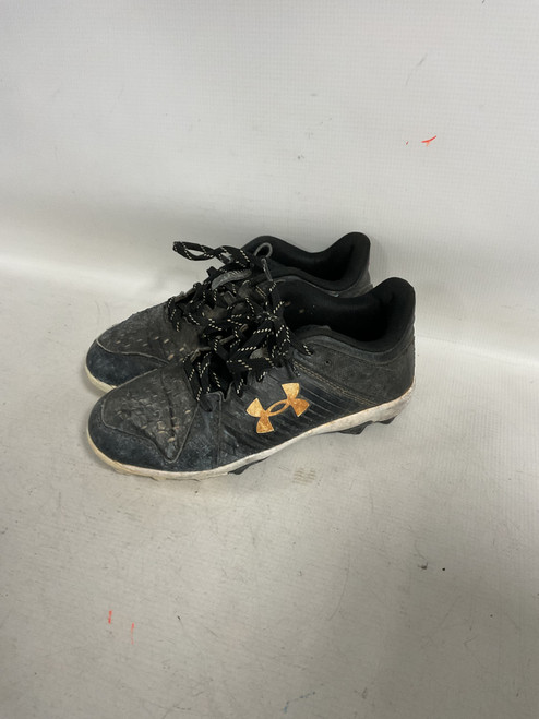 Vist Large View of Product Image Which is Used Under Armour CLEATS BB/SB Cleats Black Junior 04