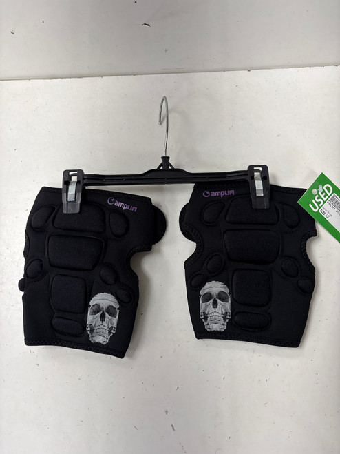 Vist Large View of Product Image Which is Used AMPLIFT Inline Kneepads Black LG