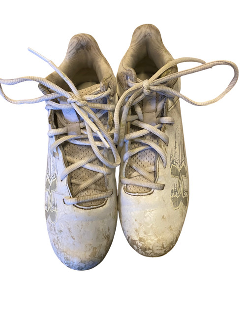 Vist Large View of Product Image Which is Used Under Armour Jr FB Cleats White Junior 04