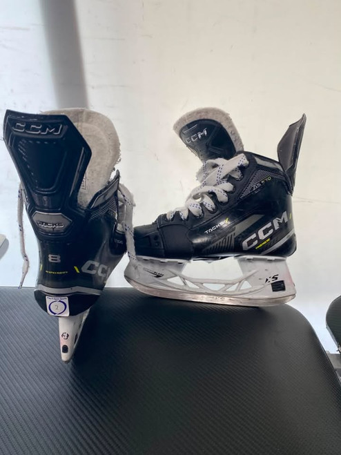 Vist Large View of Product Image Which is Used CCM TACKS AS570 Junior Hockey Skate Junior 02
