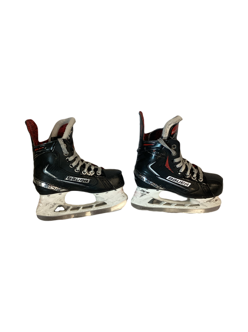 Vist Large View of Product Image Which is Used Bauer XLTX PRO Junior Hockey Skate Junior 01