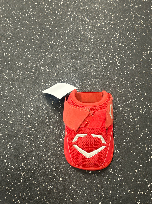 Vist Large View of Product Image Which is Used Evoshield BB/SB Elbow Protector Red