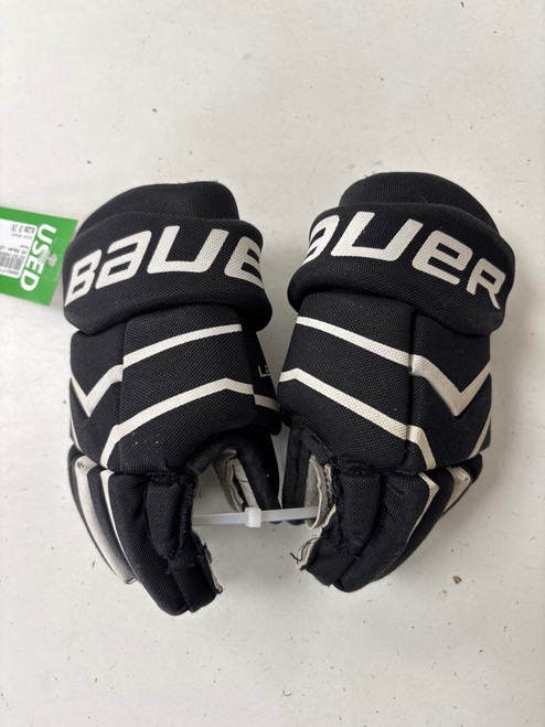 Vist Large View of Product Image Which is Used Bauer LEGACY Youth Gloves Black 9"