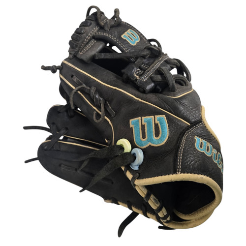 Vist Large View of Product Image Which is Used Wilson A1000 BB/SB Glove LH Throw Black 11 1/2"