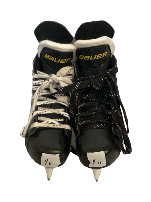 Vist Large View of Product Image Which is Used Bauer SUPREME S140 Youth Hockey Skate Youth 11.0