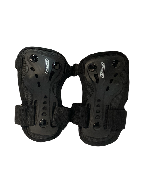 Vist Large View of Product Image Which is Used DBX Skateboard Wrist Guards Black MD