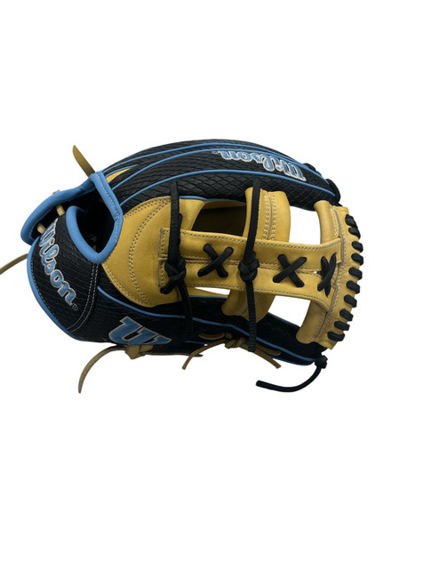 Vist Large View of Product Image Which is Used Wilson A1000 BB/SB Glove RH Throw Black 12 3/4"