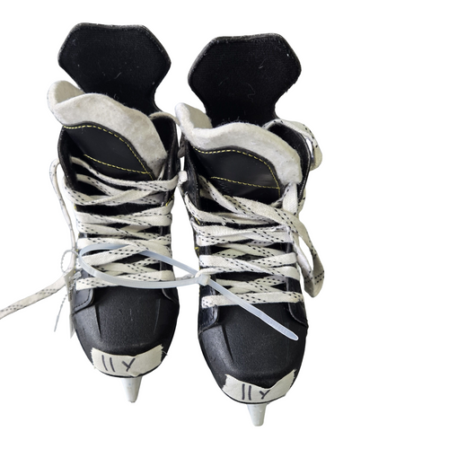 Vist Large View of Product Image Which is Used CCM 9040 SKATES Youth Hockey Skate Youth 11.0