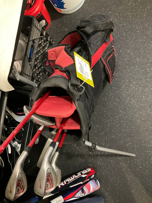 Vist Large View of Product Image Which is Used Nike 7 PC Jr Club Set RH 7 Piece