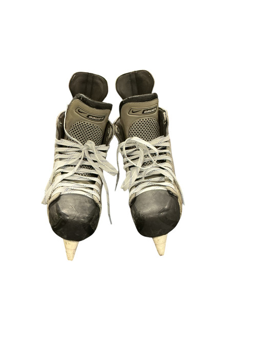 Vist Large View of Product Image Which is Used Bauer VAPOR Senior Hockey Skate Senior 10