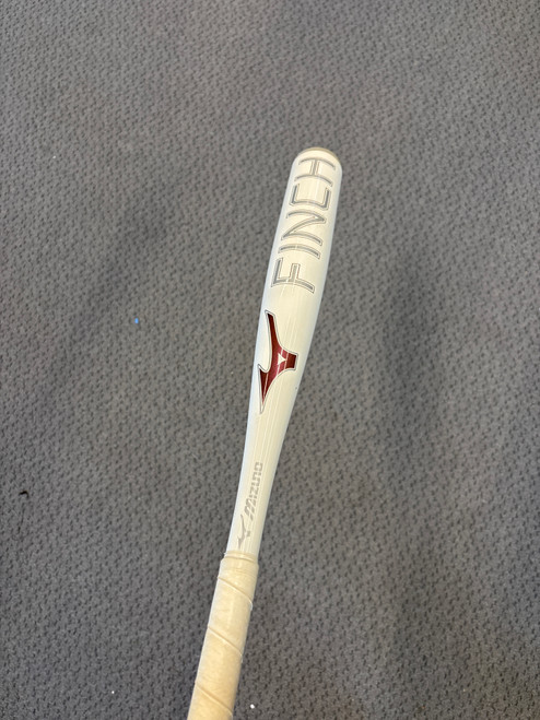 Vist Large View of Product Image Which is Used Mizuno FINCH FP BAT BB/SB Fastpitch Bat 26"