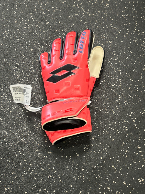 Vist Large View of Product Image Which is Used Lotto PRESTO 300 Soccer Goalie Gloves Coral 4