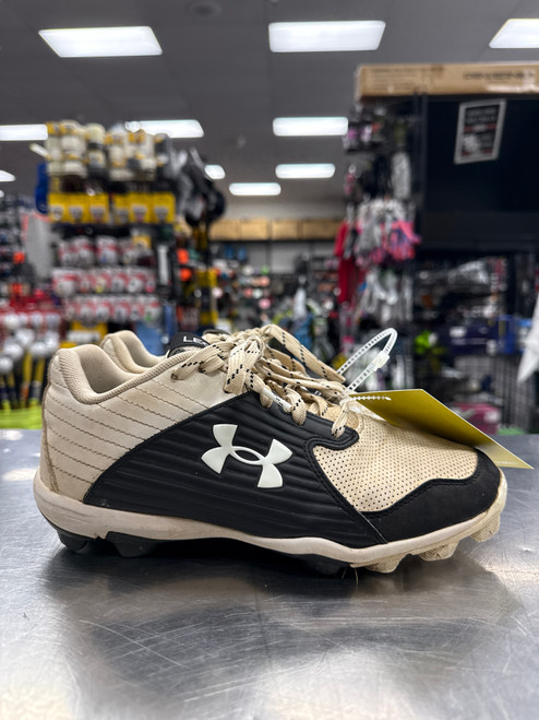 Vist Large View of Product Image Which is Used Under Armour LEADOFF BB/SB Cleats White Junior 05.5