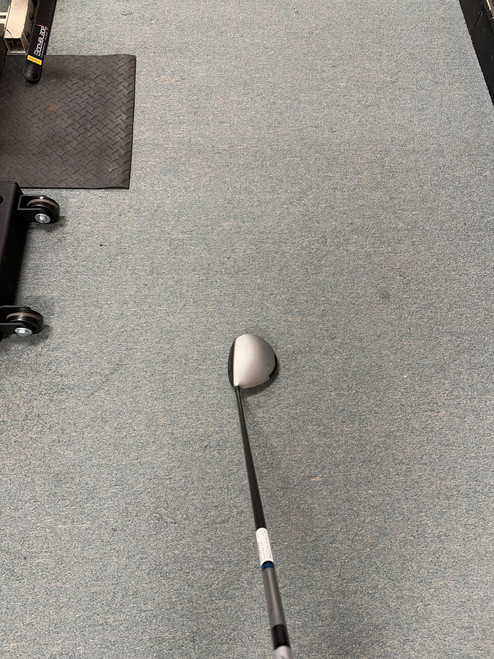 Vist Large View of Product Image Which is Used Taylormade SLDR Mens Driver RH 10.0 Degree