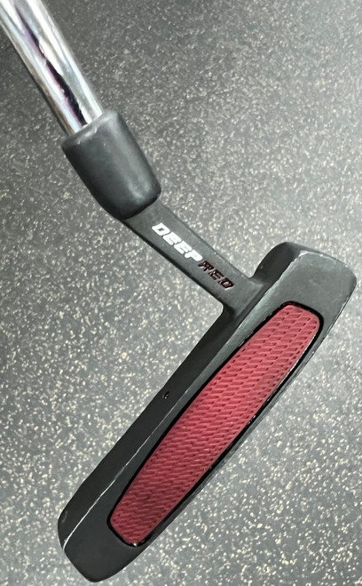 Vist Large View of Product Image Which is Used Wilson DEEP RED Mens Putter RH
