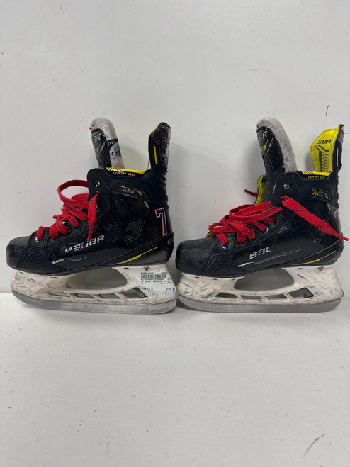 Vist Large View of Product Image Which is Used Bauer SUPREME M4 Intermediate Hockey Skate Intermediate 4.0