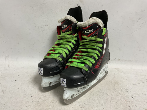 Vist Large View of Product Image Which is Used CCM JETSPEED 270 Junior Hockey Skate Junior 03