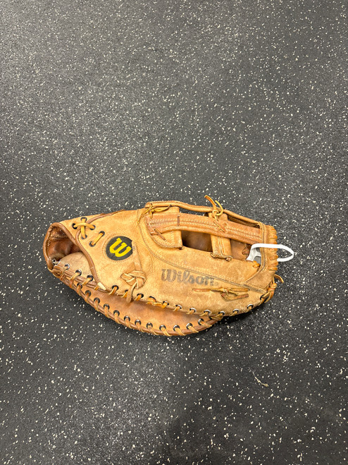 Vist Large View of Product Image Which is Used Wilson 9881 SOFTBALL 1B MITT BB/SB First Base RH Throw Brown 13"