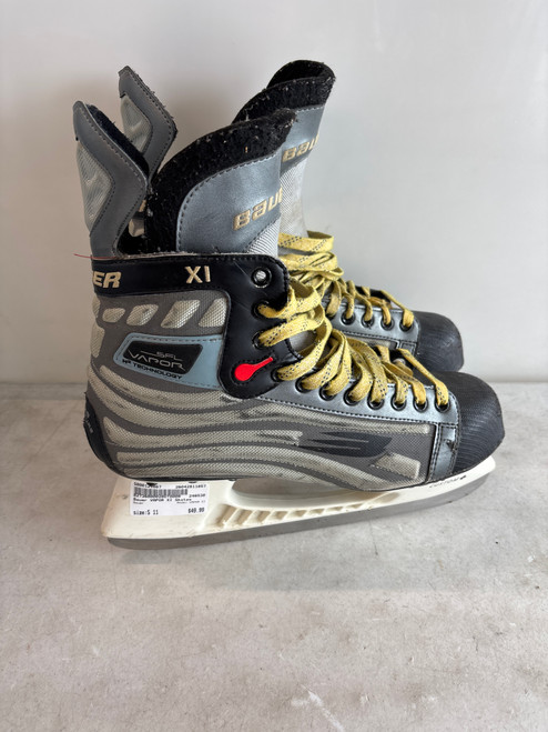 Vist Large View of Product Image Which is Used Bauer VAPOR XI Senior Hockey Skate Senior 11