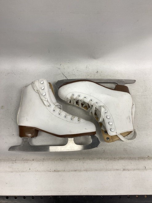 Vist Large View of Product Image Which is Used DBX CLASSIC WomensFigure Skate White Senior 5