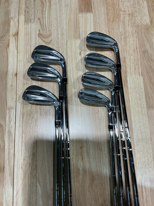 Vist Large View of Product Image Which is Used Wilson DYNAPWR FORGED 2026 Mens Iron Set RH 5I-GW/AW