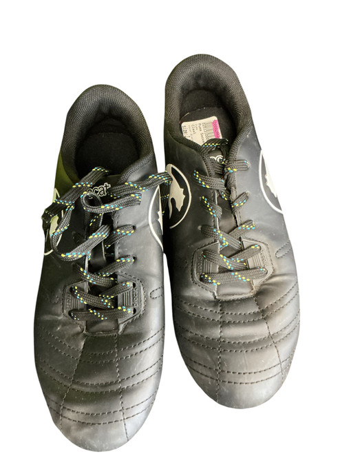 Vist Large View of Product Image Which is Used Puma Soccer Cleats Black Junior 04