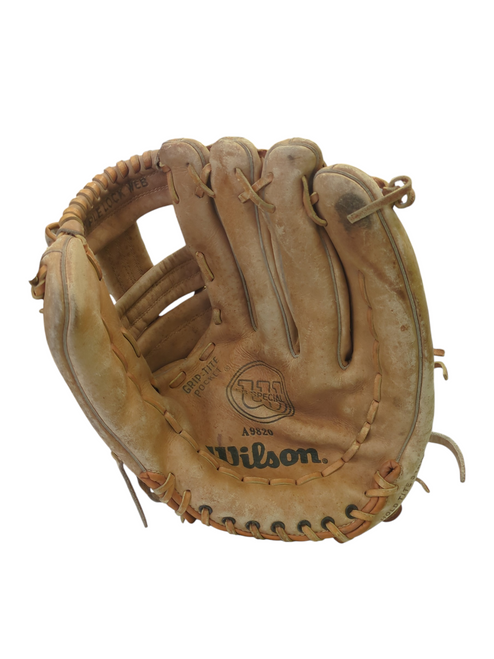 Vist Large View of Product Image Which is Used Wilson A9820 BB/SB Glove RH Throw Brown 11 1/2"