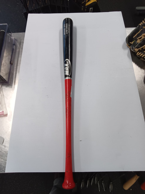 Vist Large View of Product Image Which is Used MAX BAT BB/SB Wood Bat 33 1/2"