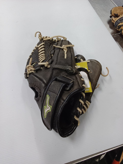 Vist Large View of Product Image Which is Used Mizuno PREMIER BB/SB Glove RH Throw Black 12"