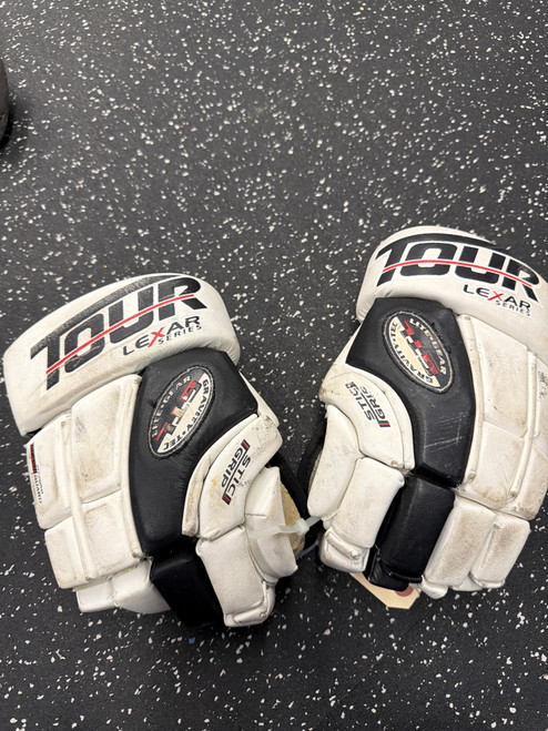 Vist Large View of Product Image Which is Used Tour Mission LEXAR SERIES Senior Gloves White 13"