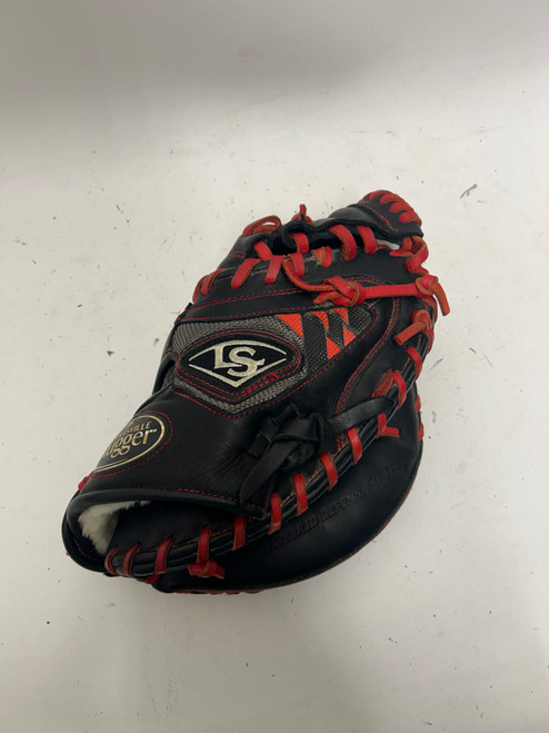 Vist Large View of Product Image Which is Used Under Armour BB/SB Batting Gloves Black And Orange SM